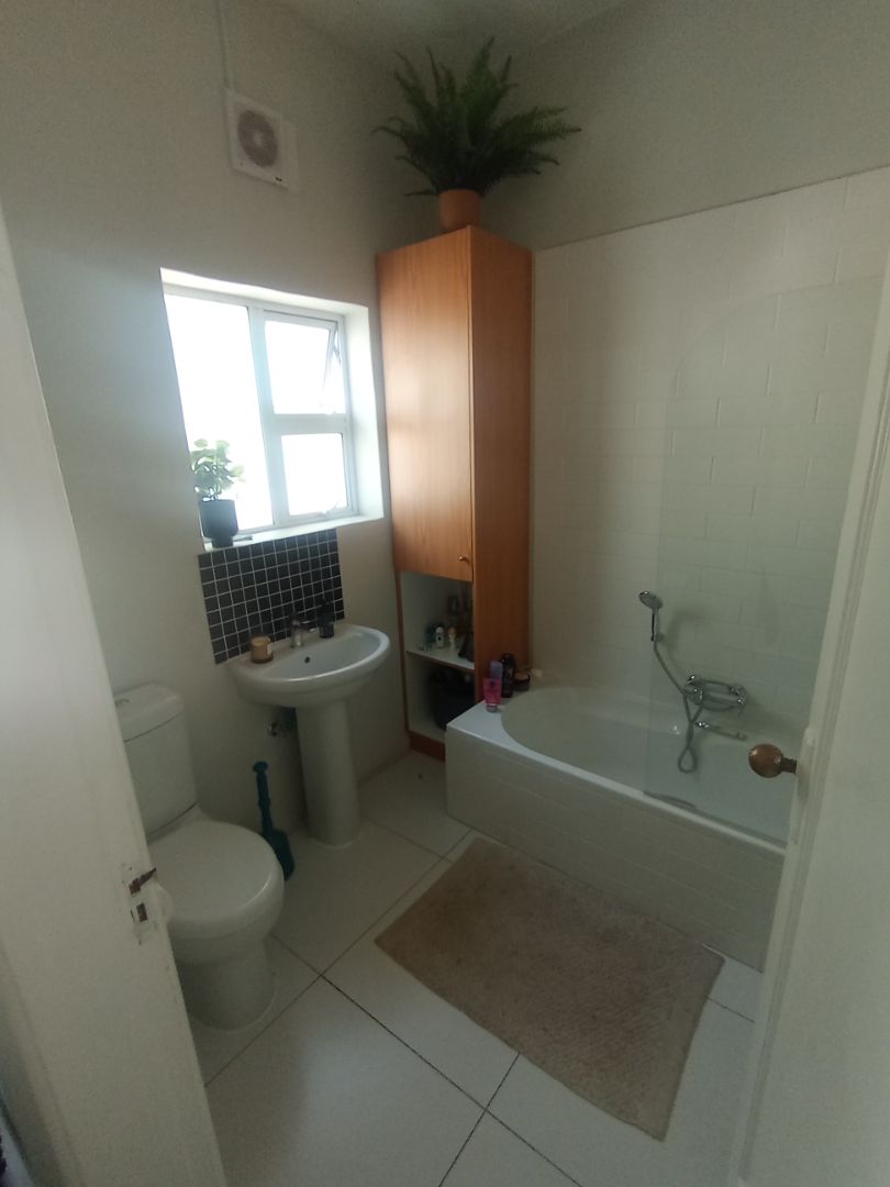 2 Bedroom Property for Sale in Oranjezicht Western Cape